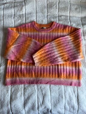 H&M Gradient Pink and Orange Ribbed V-Neck Sweater